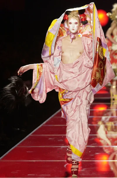 Look 11